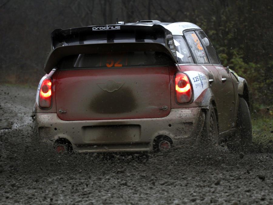  Mini Cooper Countryman JCW WRC 2011 года  (фото 4 из 30)